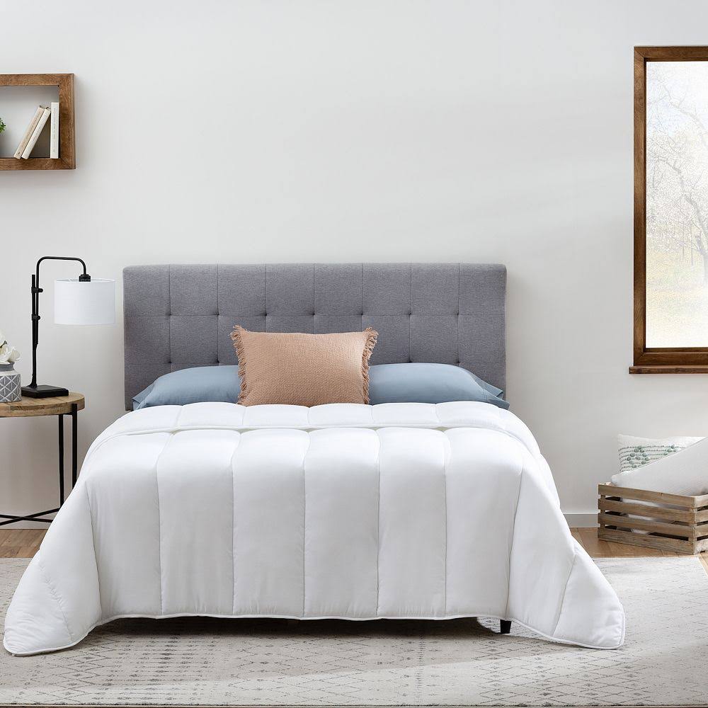 King Size White Microfiber Comforter R470