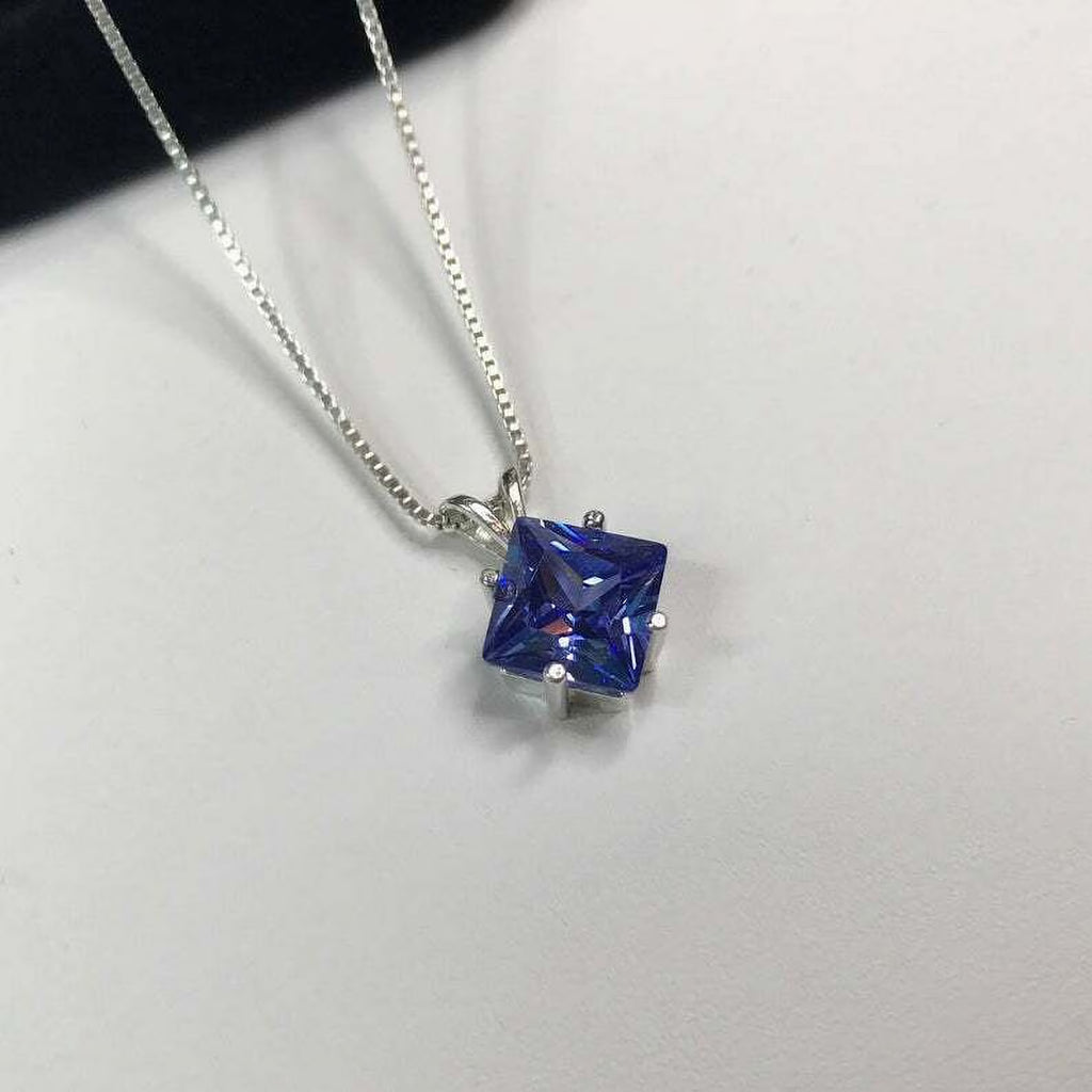 925 Sterling Silver 3.50ct Blue Sapphire Pendant Necklace T487
