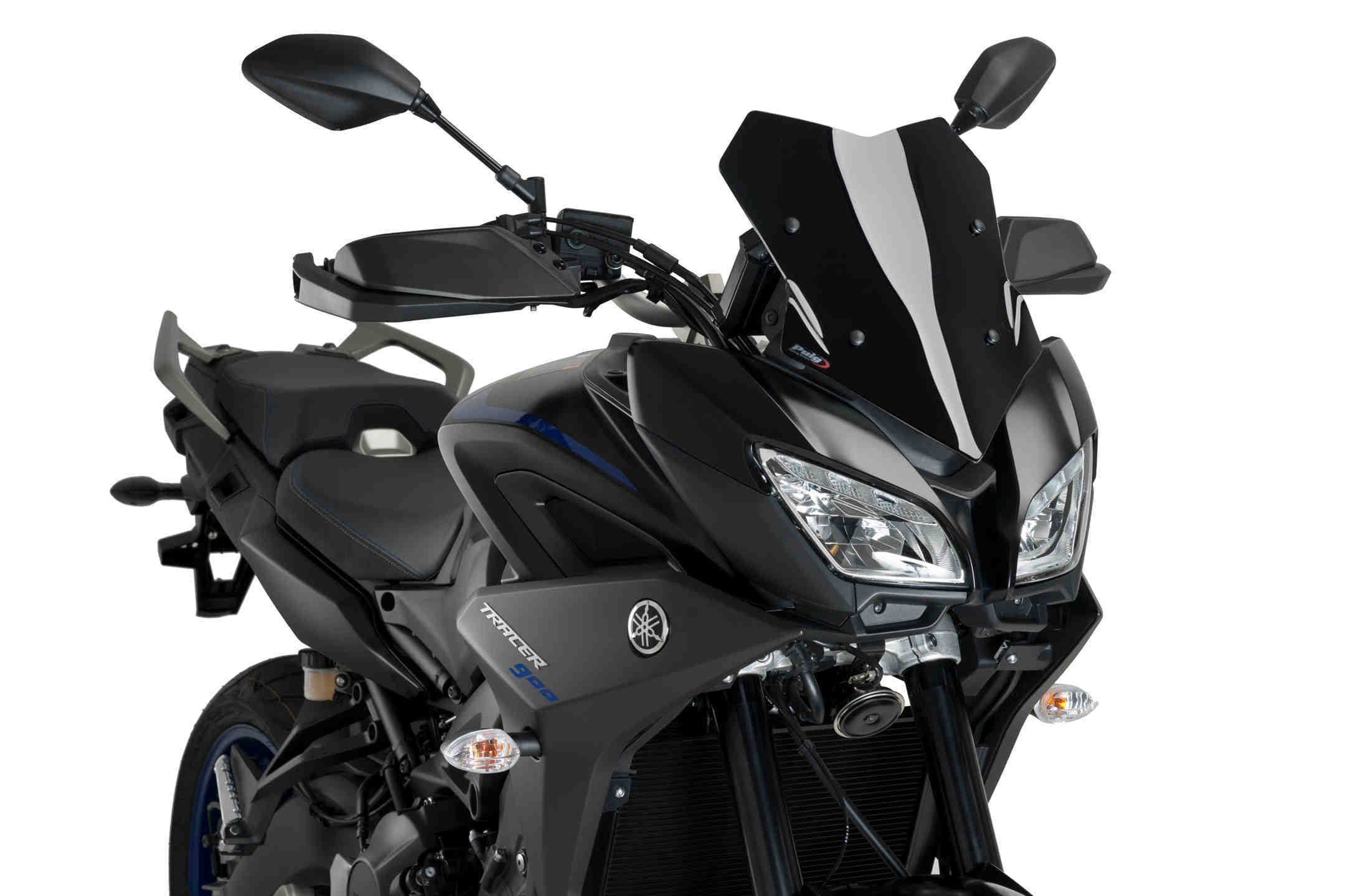 Racing Black Windscreen N475390
