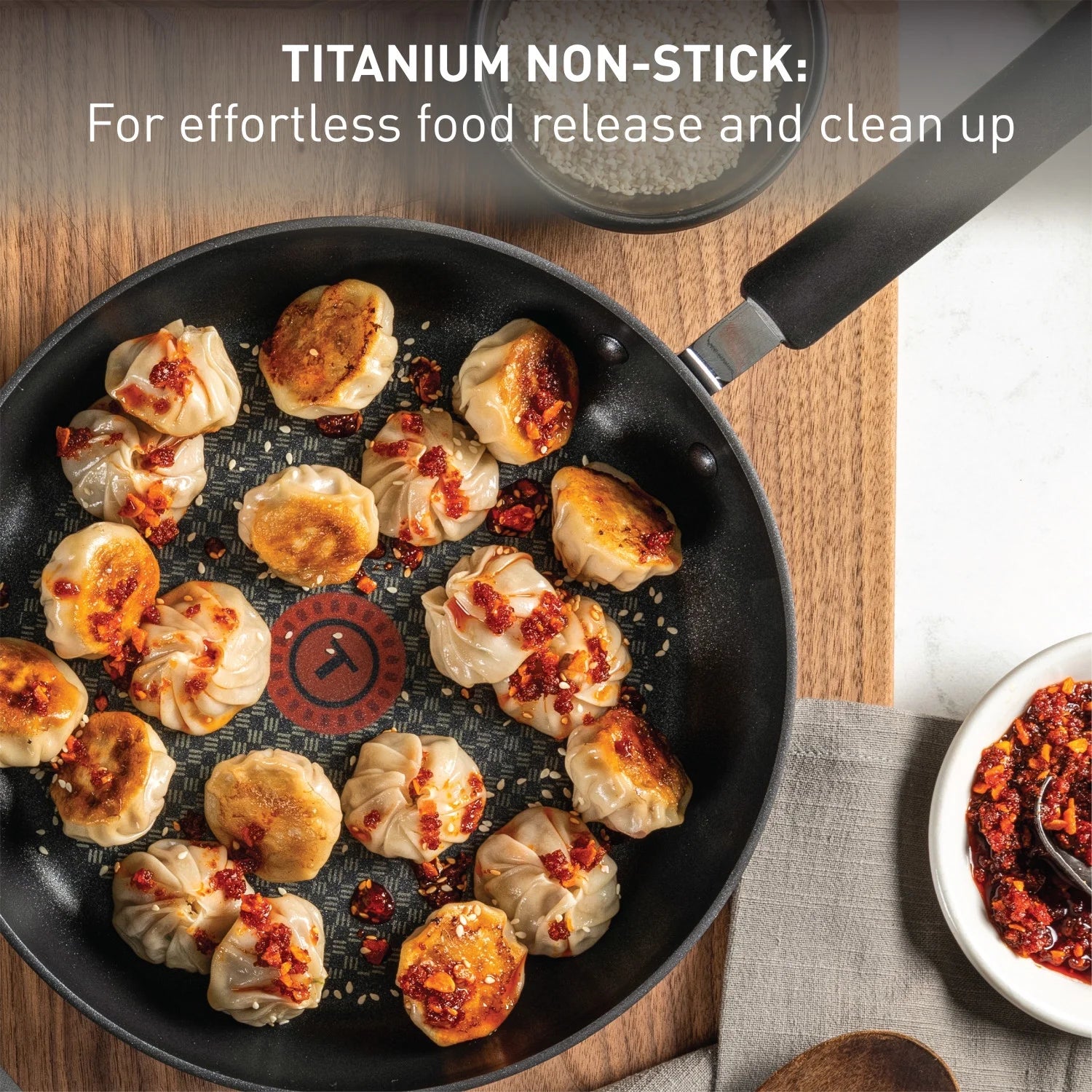 12 inch Hard Anodized Non-Stick Fry Pan with Lid Z572