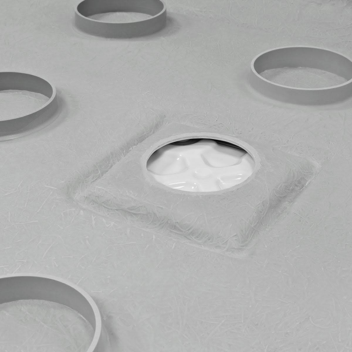 32 x 32 Single Threshold Shower Pan Base Center Drain Y622833