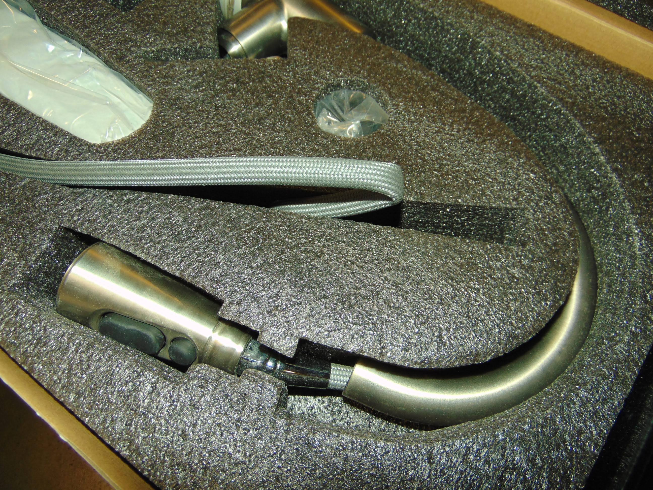Stainless Steel Single-Handle Pull-Down Kitchen Faucet T99603