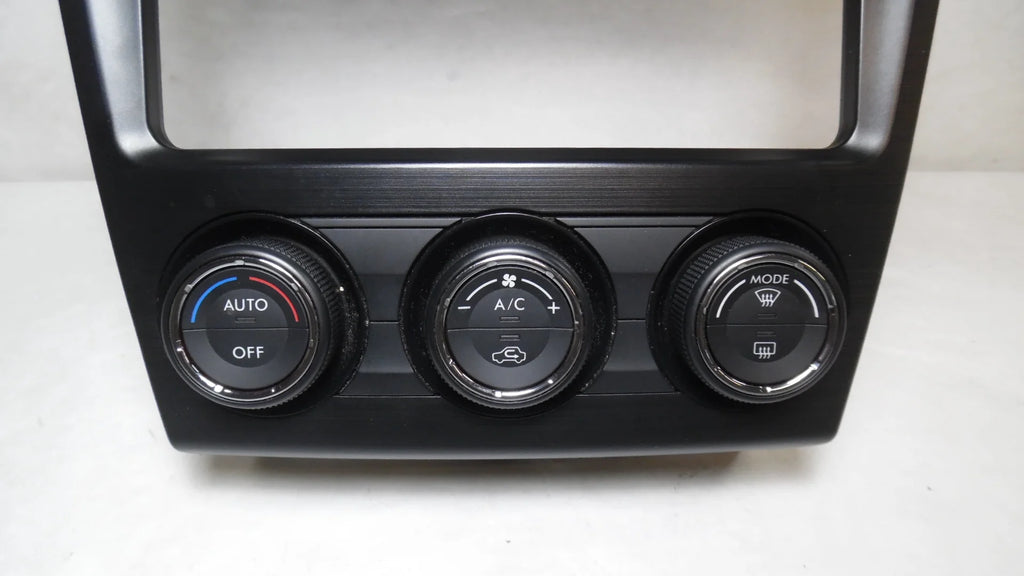 Pre-Owned Subaru Forester Auto Climate AC Heater Temperature Control O9874
