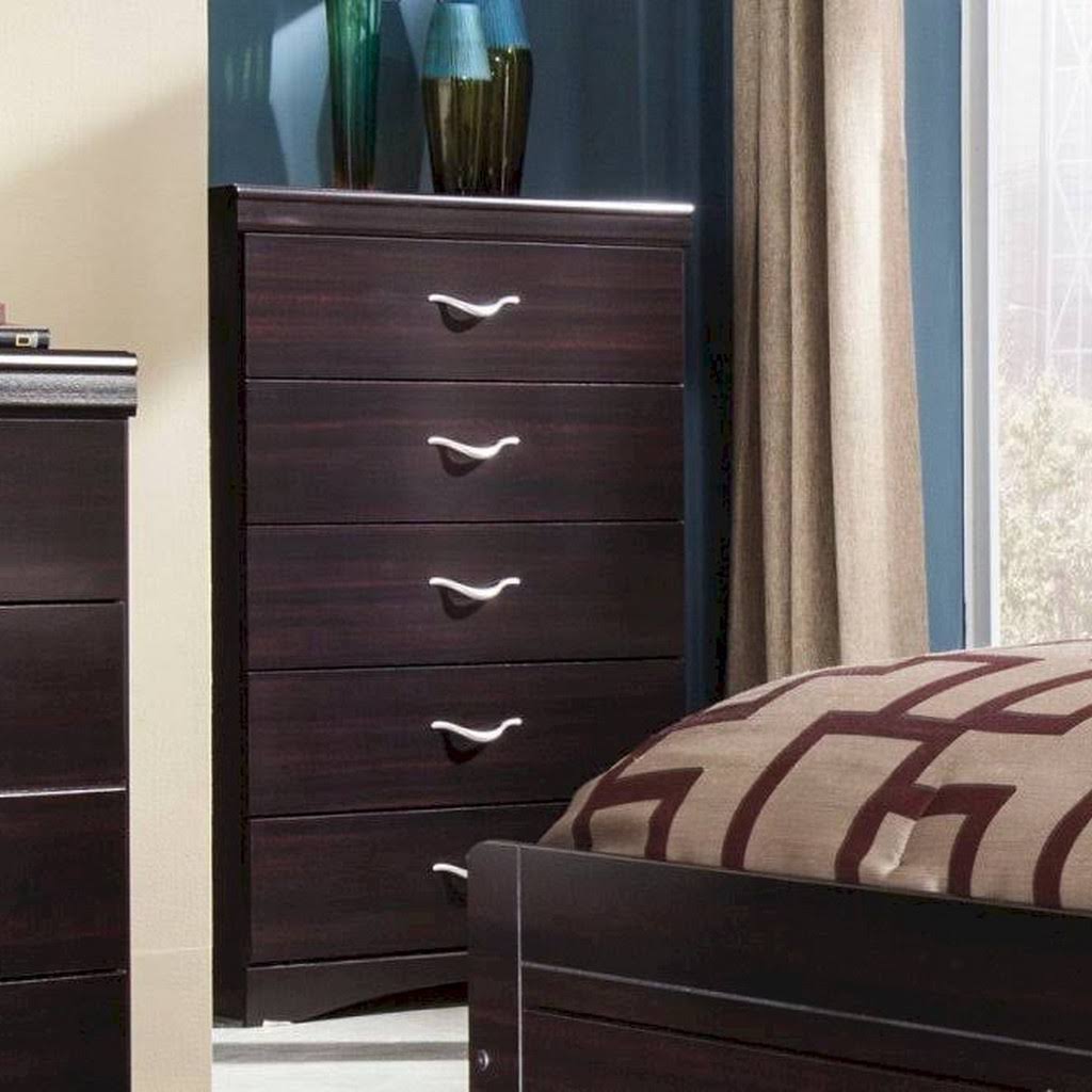 Five Drawer Chest O6449