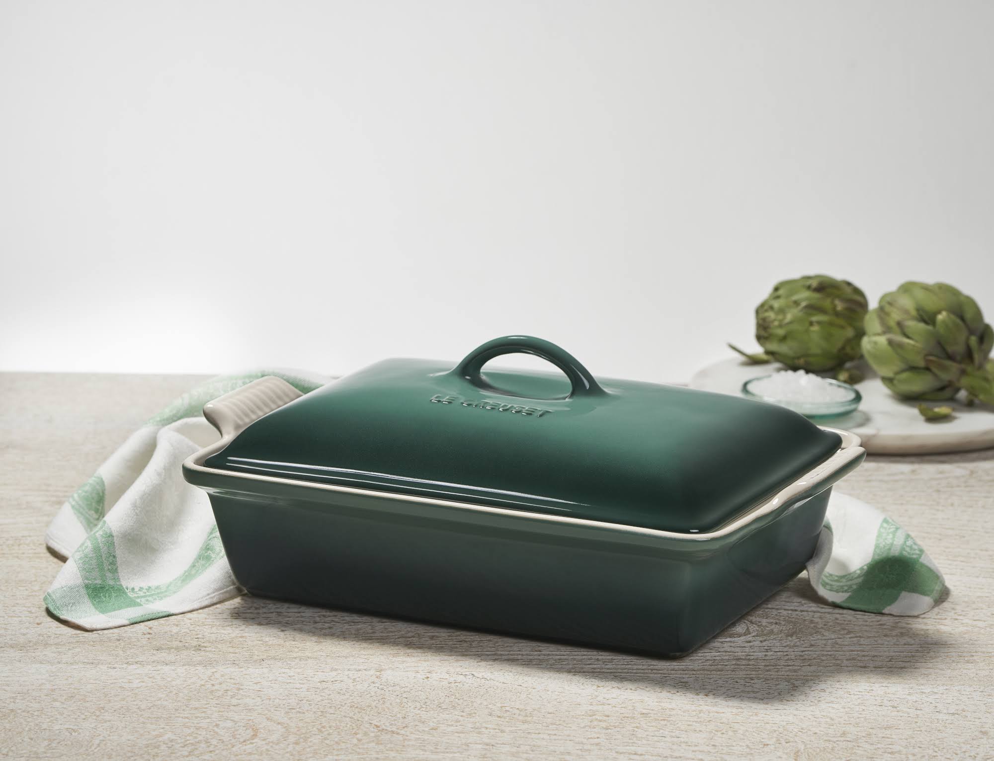 4 qt Covered Rectangular Casserole P7903