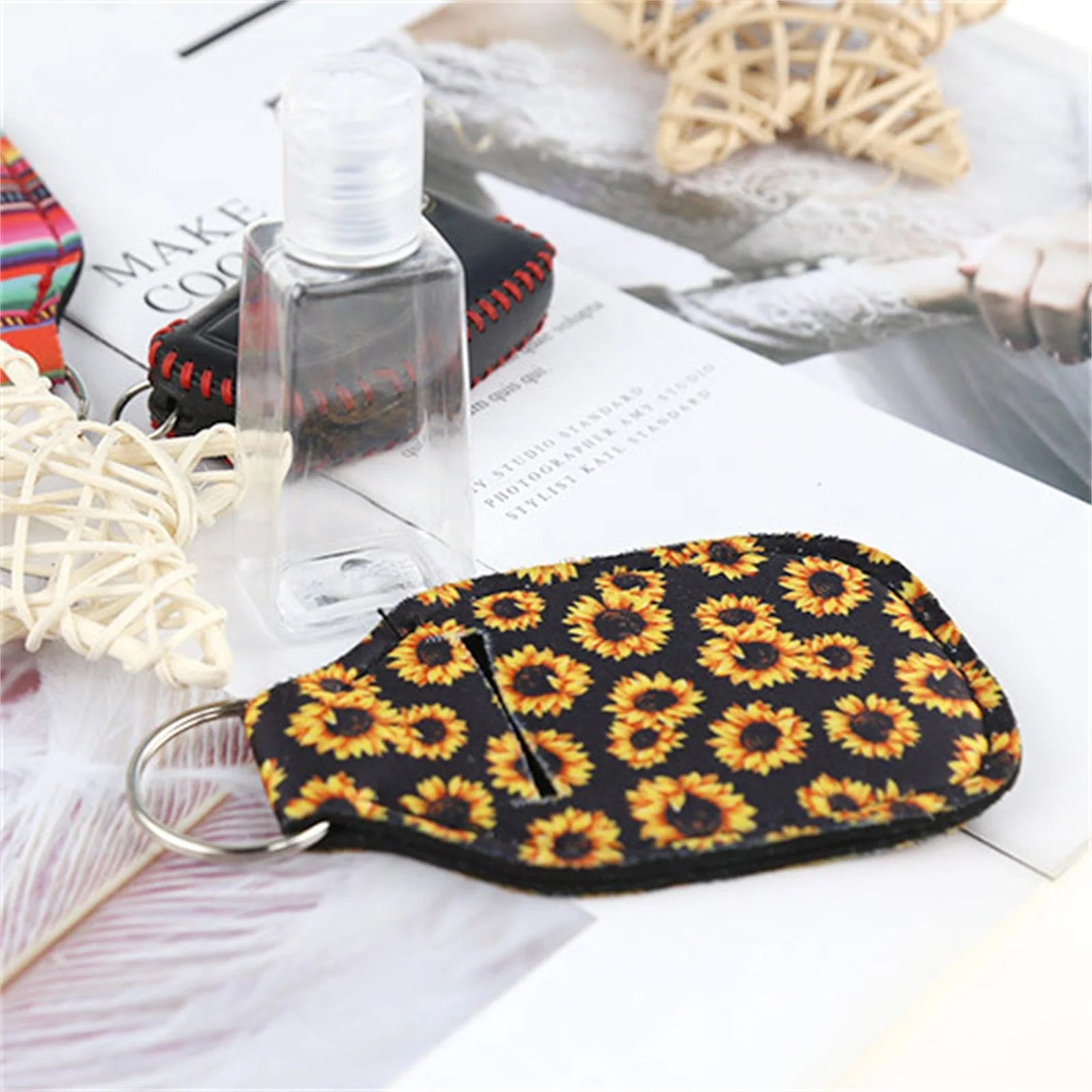 Lipstick Holder Keychains With Metal Clip S33064