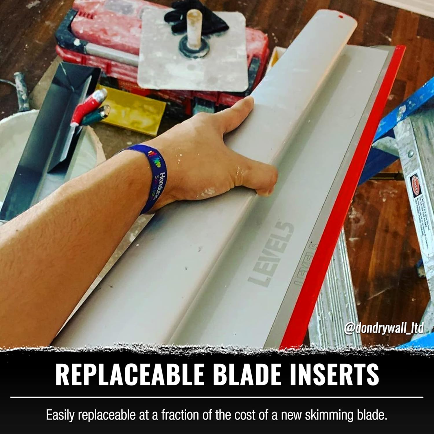 10 Blade + 40-67 Extension Handle Drywall Knife U4497